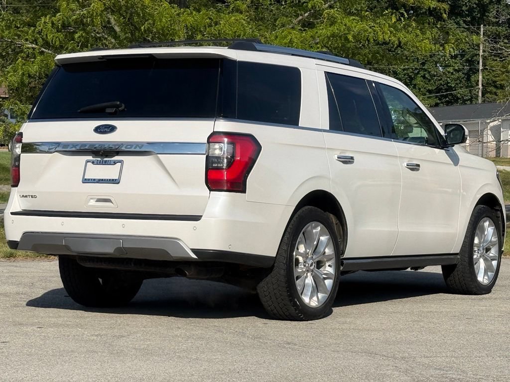 Used 2018 Ford Expedition Limited w/ Equipment Group 302A AWD/4WD image 5