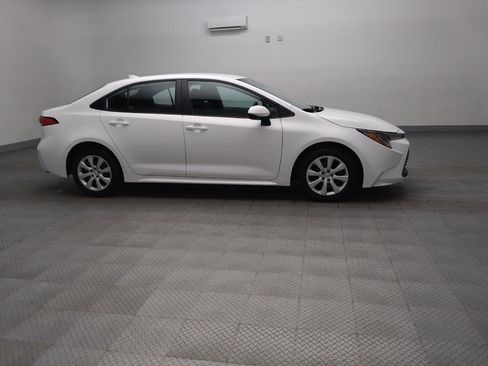 Used 2024 Toyota Corolla LE FWD image 11