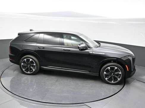 New 2026 Cadillac Escalade IQ Sport 2 w/ LPO, Floor Liner Package image 23