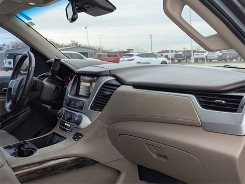 Used 2015 GMC Yukon XL SLT w/ HD Trailering Package image 36