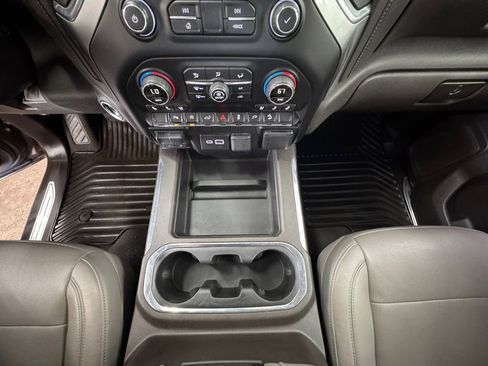Used 2019 Chevrolet Silverado 1500 LTZ w/ LTZ Plus Package AWD/4WD image 15