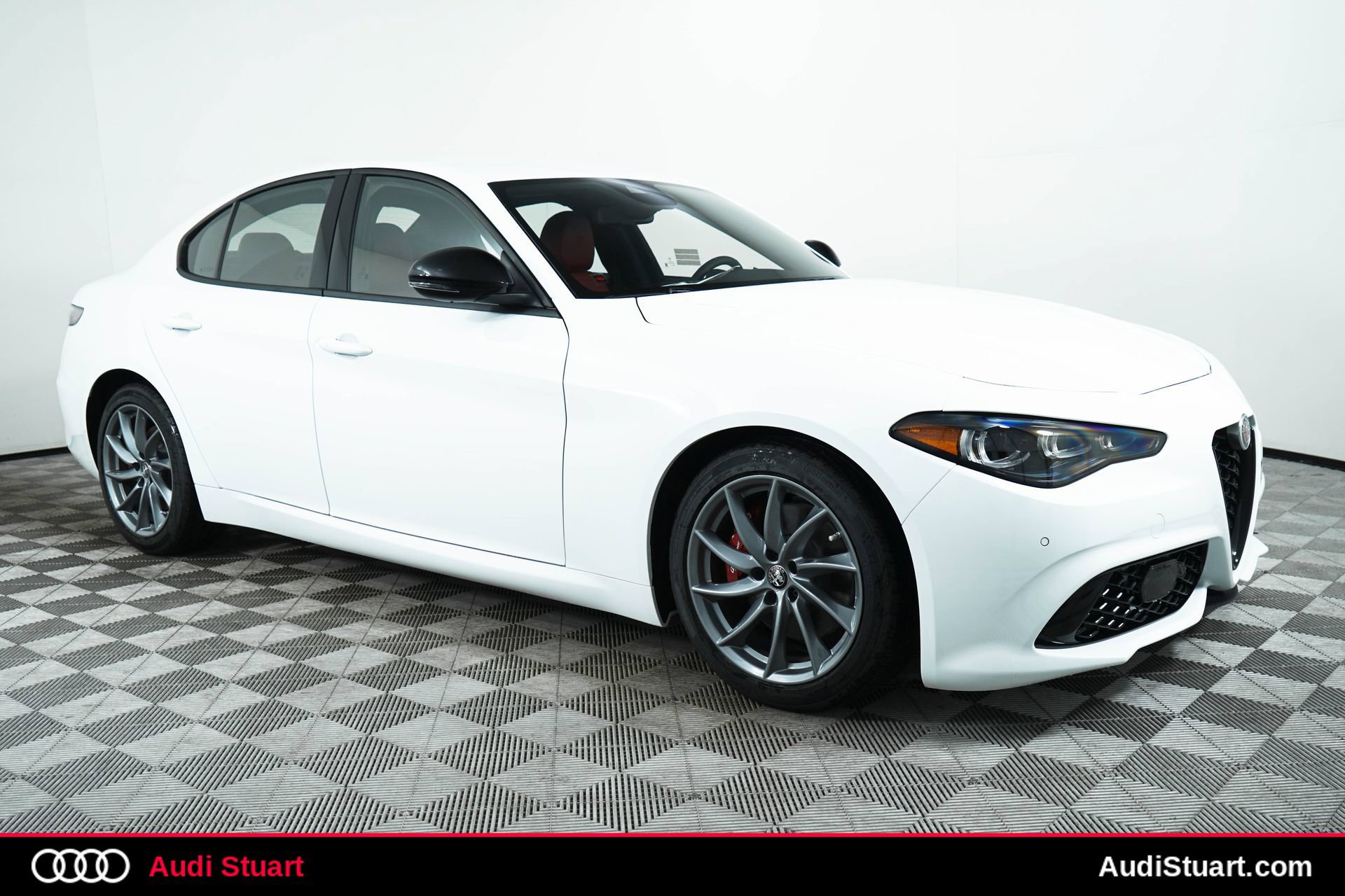Used 2024 Alfa Romeo Giulia Sprint RWD 360° Tour