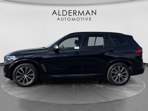 Used 2022 BMW X5 M50i w/ Premium Package image 2