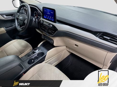 Used 2020 Ford Escape SE FWD image 30