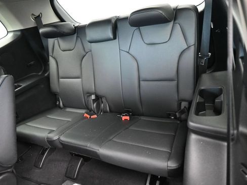 Used 2025 Kia Telluride EX w/ EX Captain's Chair Package FWD image 37