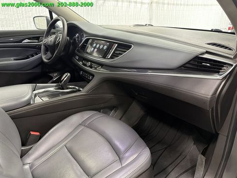 Used 2018 Buick Enclave Premium AWD/4WD image 5