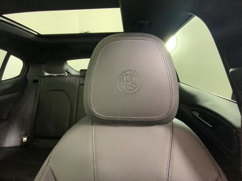 New 2025 Alfa Romeo Stelvio Sprint image 21