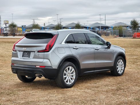 Certified 2023 Cadillac XT4 Luxury w/ Cold Weather Package image 7