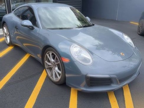 Used 2018 Porsche 911 Carrera RWD image 1