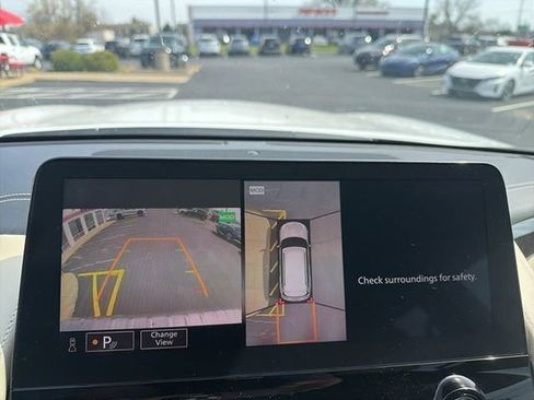 Used 2023 INFINITI QX80 Sensory w/ All-Season Package image 24