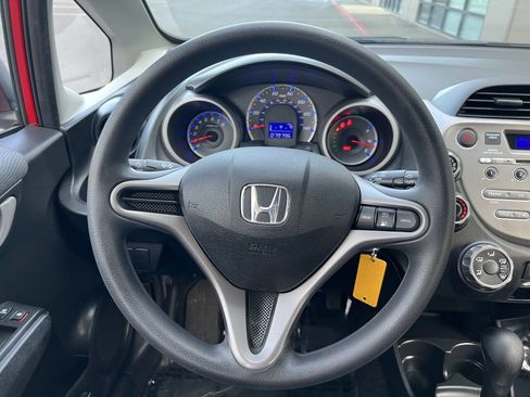 Used 2011 Honda Fit image 16