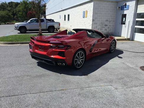 Used 2024 Chevrolet Corvette Stingray Preferred Conv w/ Z51 Performance Package RWD image 3