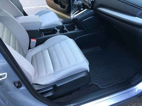 Used 2017 Honda CR-V LX image 29