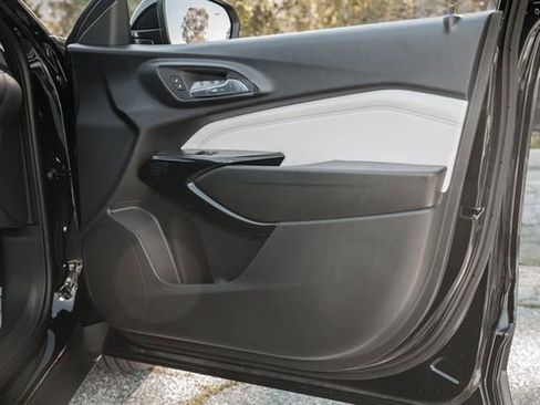 New 2026 Chevrolet Trax LT w/ Driver Confidence Package image 72