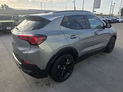 Used 2025 Buick Encore GX Sport Touring w/ Advanced Technology Package image 4