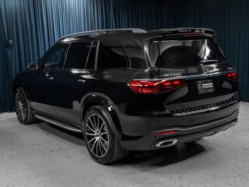 New 2026 Mercedes-Benz GLS 580 4MATIC image 10