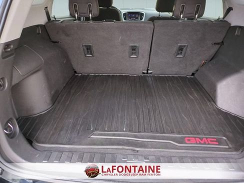 Used 2020 GMC Terrain SLE w/ Driver Convenience Package FWD image 28