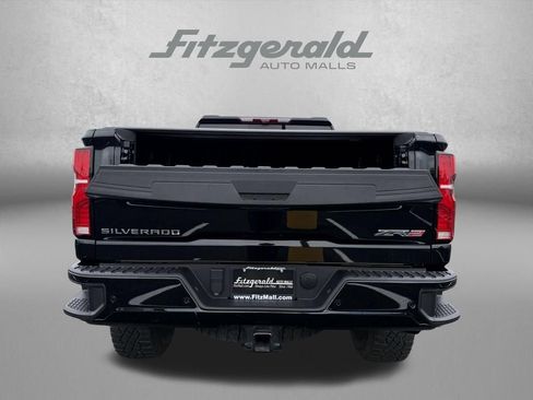 Used 2024 Chevrolet Silverado 2500 ZR2 w/ Technology Package AWD/4WD image 13