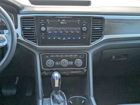 Used 2022 Volkswagen Atlas SE FWD image 19