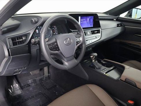 Certified 2025 Lexus ES 300h w/ Premium Package FWD image 7
