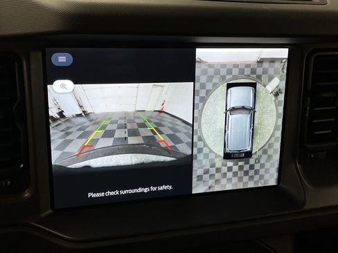 New 2025 Ford Bronco Badlands image 6