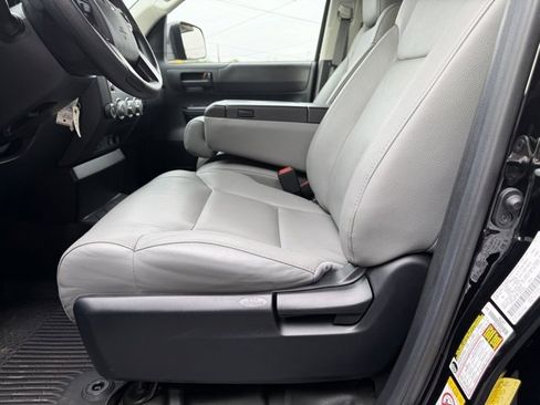 Used 2019 Toyota Tundra SR image 10