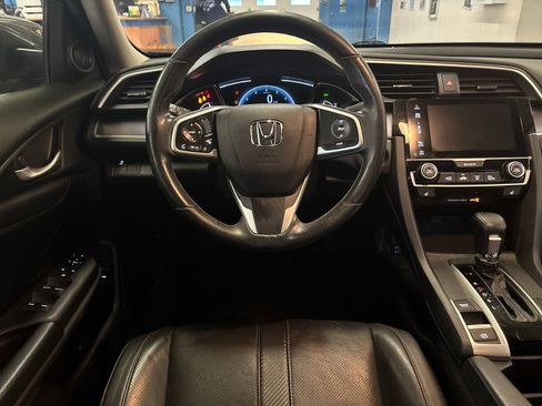 Used 2018 Honda Civic EX-L image 15