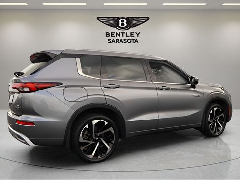 Used 2023 Mitsubishi Outlander SEL AWD/4WD image 5