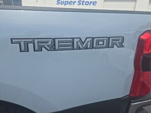 Used 2025 Ford F350 Lariat w/ Tremor Off-Road Package AWD/4WD image 43