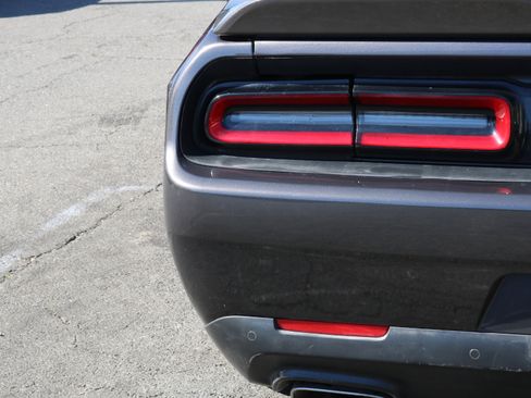 Used 2021 Dodge Challenger R/T image 7