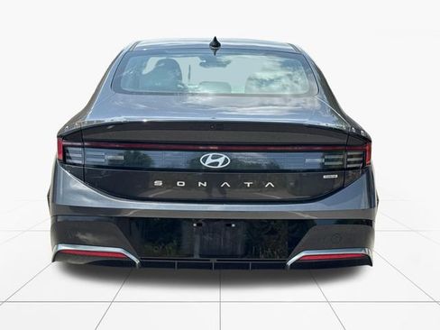 Used 2025 Hyundai Sonata SEL FWD image 4