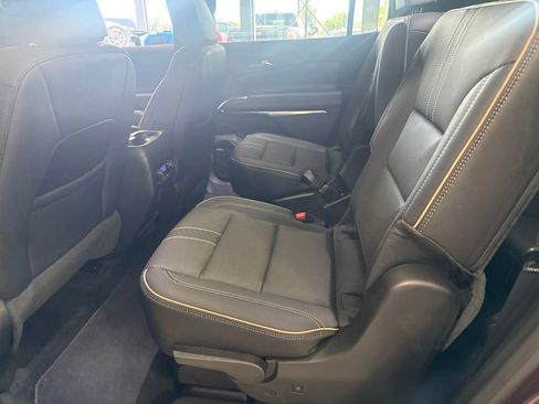 Used 2026 Chevrolet Traverse High Country AWD/4WD image 7