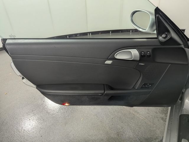Used 2007 Porsche Cayman S RWD image 8