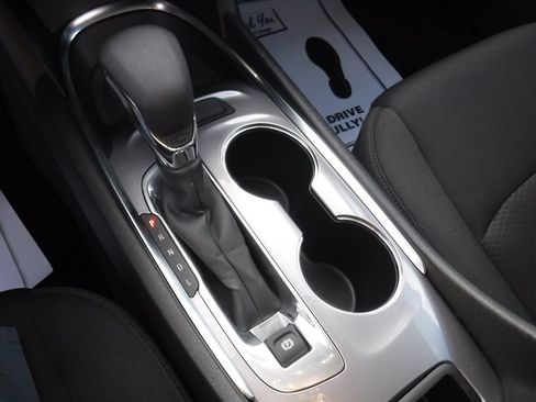 Used 2023 Chevrolet Malibu LT image 11