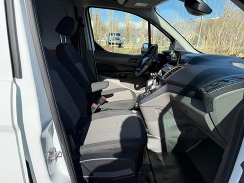 Used 2021 Ford Transit Connect XL image 17