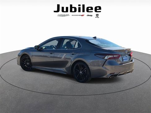 Used 2023 Toyota Camry XSE image 4