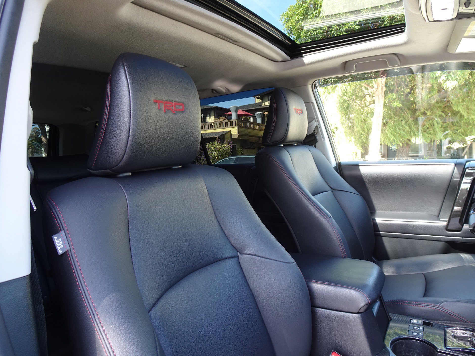Used 2021 Toyota 4Runner Venture w/ Moonroof Package AWD/4WD image 23