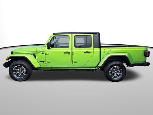 New 2025 Jeep Gladiator Sport image 9