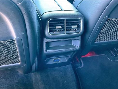 Used 2024 Mercedes-Benz GLE 350 GLE 350 w/ 3rd Row Seat Package image 20