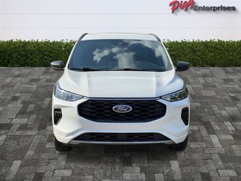 Used 2023 Ford Escape ST-Line w/ Tech Pack #1 AWD/4WD image 5
