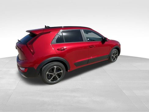 New 2025 Kia Niro EX image 9