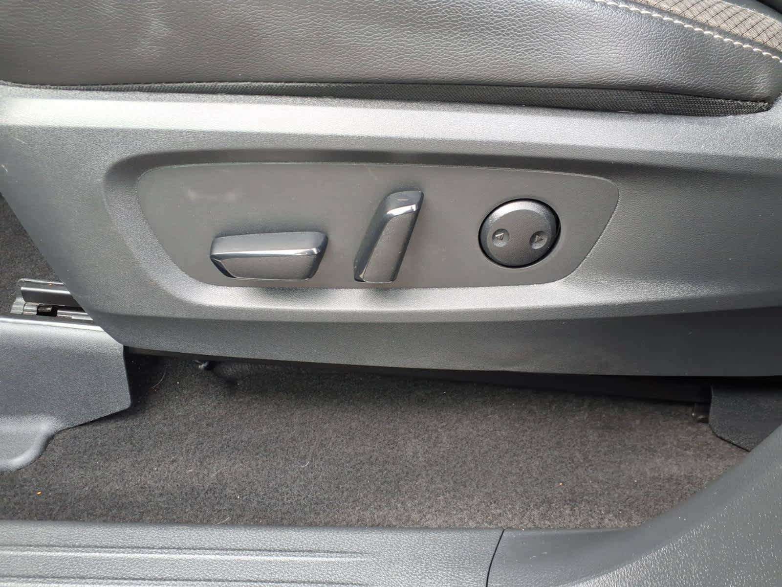Certified 2025 Nissan Pathfinder SL AWD/4WD image 17