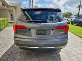 Used 2018 Honda Pilot Touring image 3