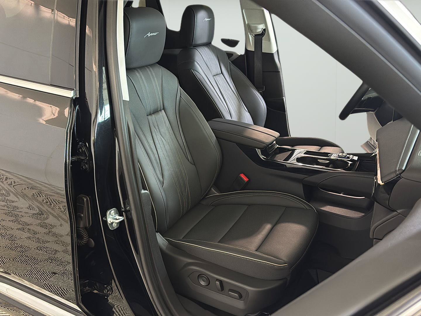 Certified 2026 Buick Envision Avenir AWD/4WD image 25