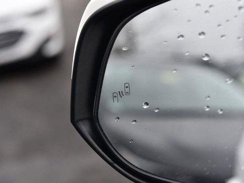 Used 2025 Toyota RAV4 XLE image 10