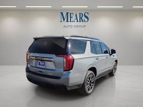 Used 2023 GMC Yukon AT4 w/ AT4 Premium Package AWD/4WD image 5