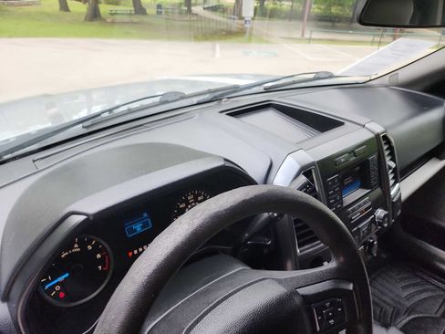 Used 2015 Ford F150 XLT RWD image 19