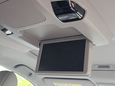 Used 2022 Honda Pilot Elite image 13