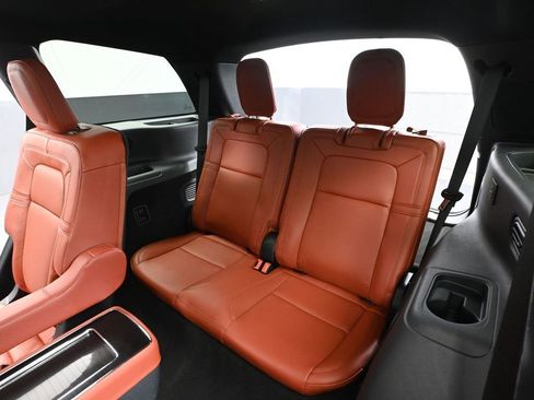 Used 2025 Lincoln Aviator Reserve w/ Equipment Group 201A image 46