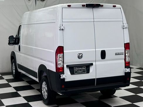 New 2026 RAM ProMaster 2500 w/ Quick Order Package 22G SLT image 5